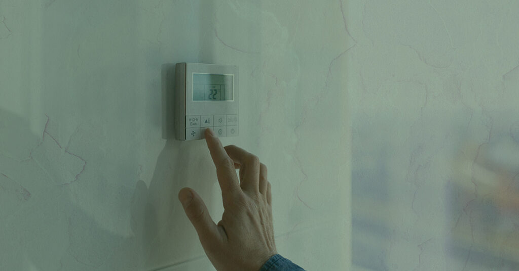 setting the thermostat